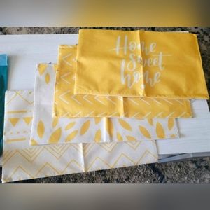 Ohok Throw Pillow Covers Set of 4 Yellow Geometric Print 12"x20" NEW